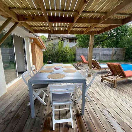 Maison Des Lauriers à With Heated Pool Hébergement de vacances *