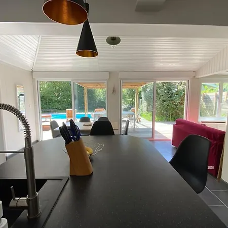 Maison Des Lauriers à With Heated Pool Hébergement de vacances *