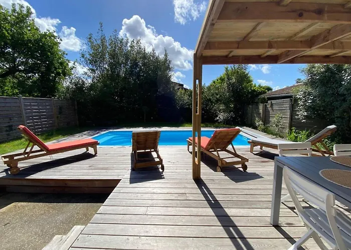 Maison Des Lauriers A With Heated Pool *