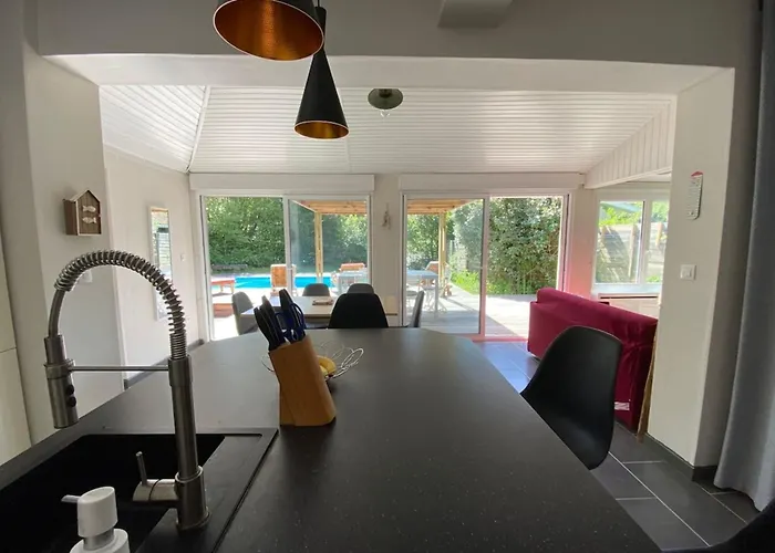 Maison Des Lauriers A With Heated Pool Дом отдыха *