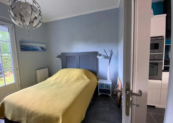 Maison Des Lauriers A With Heated Pool Дом отдыха